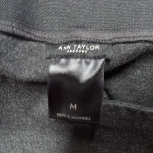 ANN TAYLOR GRAY PONTE SEAMED ELASTIC WAIST LEGGING- Size M - Picture 4 of 6